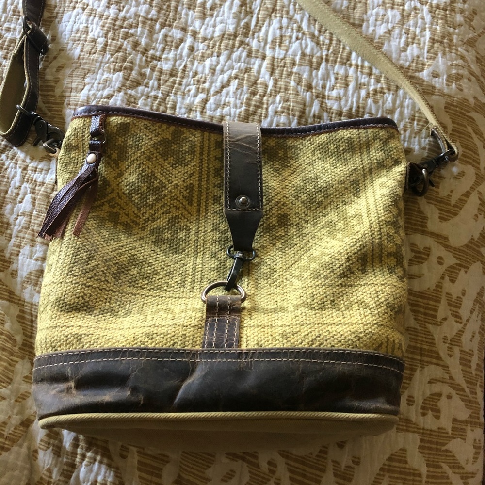 Myra bag